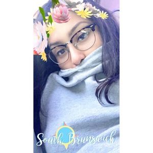 Meet your Posher, Leslie